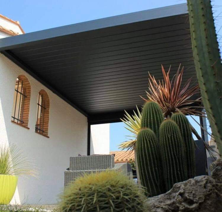Pergola bioclimatica in alluminio